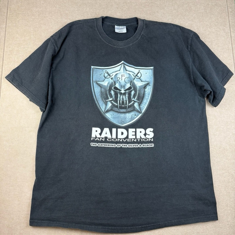 Raiders Shirt Men’s XL Black Fan Convention Sitting Reaper‎ Football Graphic Tee